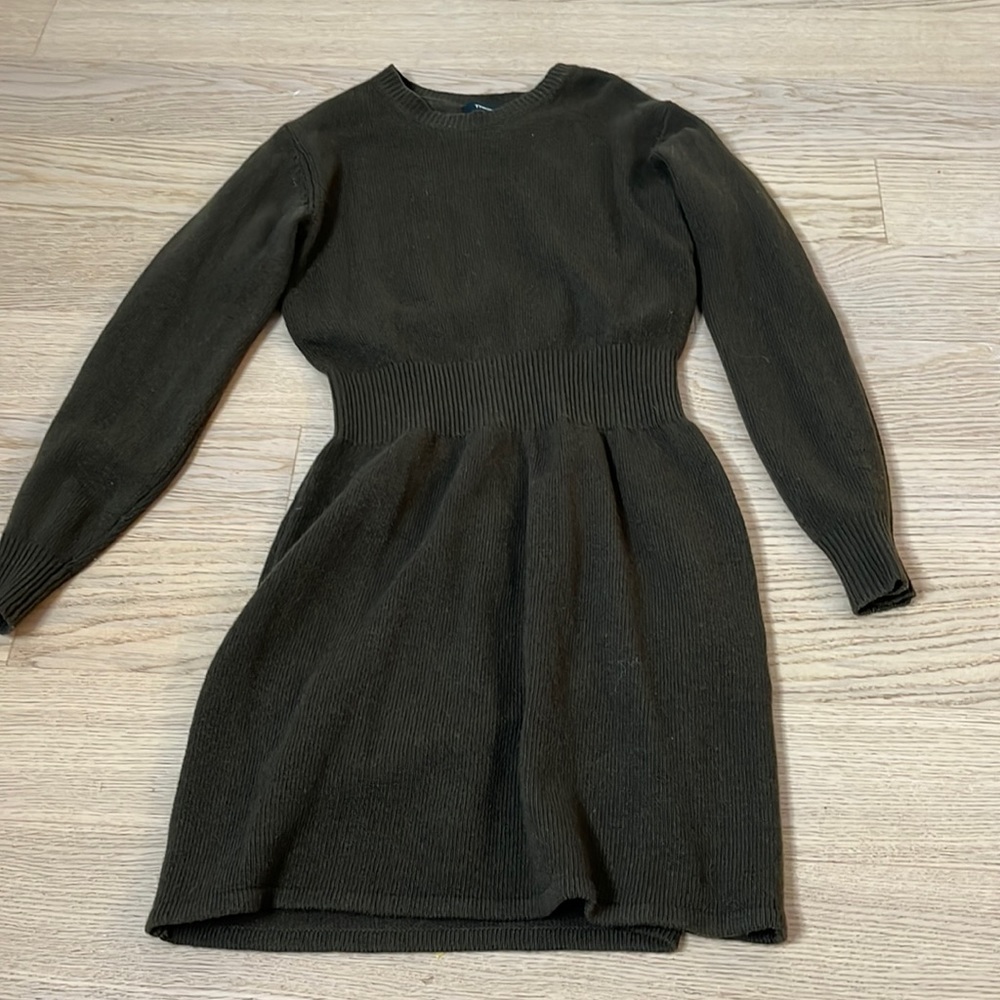 Theory rib waist dress in military in P